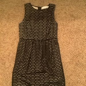 Short black free Loft